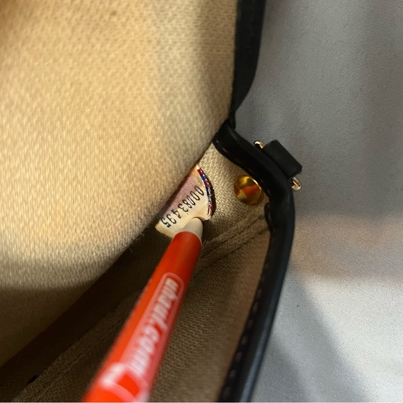 EUC Dooney and Bourke wristlet - Picture 9 of 13